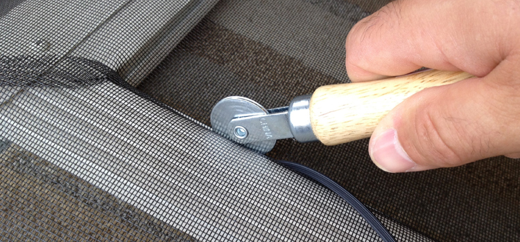 metal screen door repair in Valinda